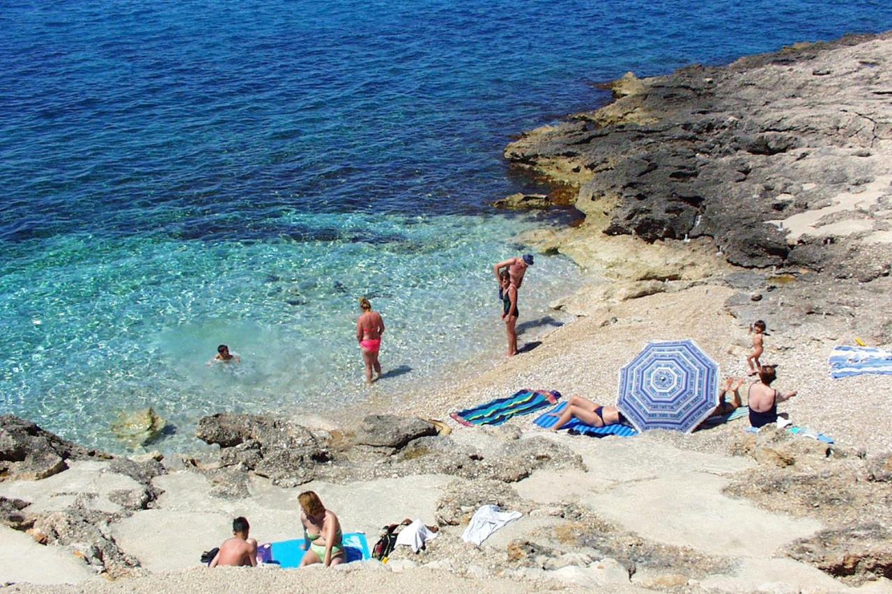 Apartments With A Parking Space Ivan Dolac, Hvar - 8797 Exteriér fotografie